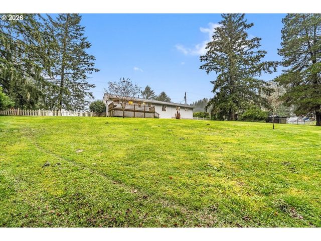 45777 Sw MAPLE Ln, Gaston, OR 97119