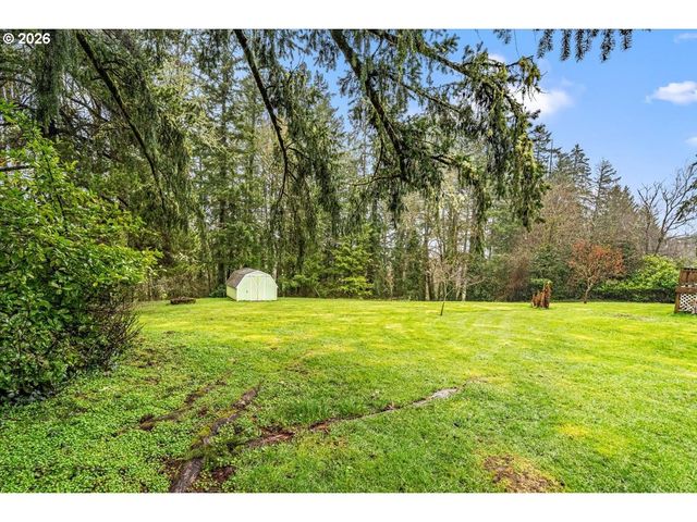 45777 Sw MAPLE Ln, Gaston, OR 97119
