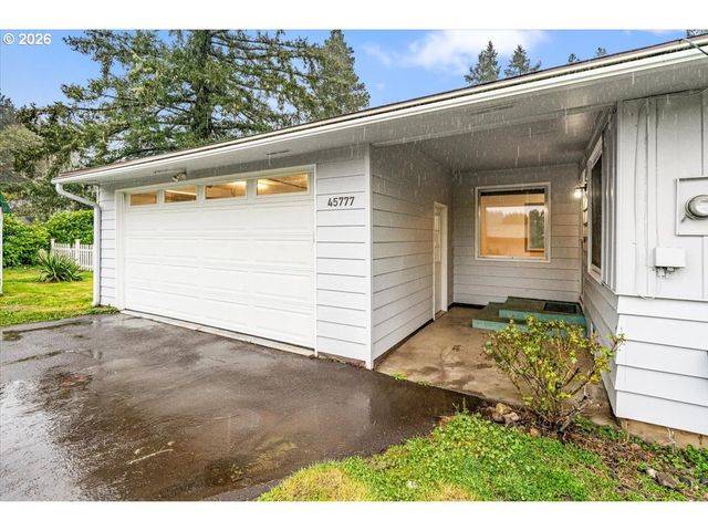 45777 Sw MAPLE Ln, Gaston, OR 97119