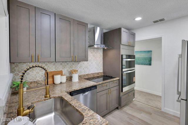3021 PHYLLIS Street, Jacksonville, FL 32205