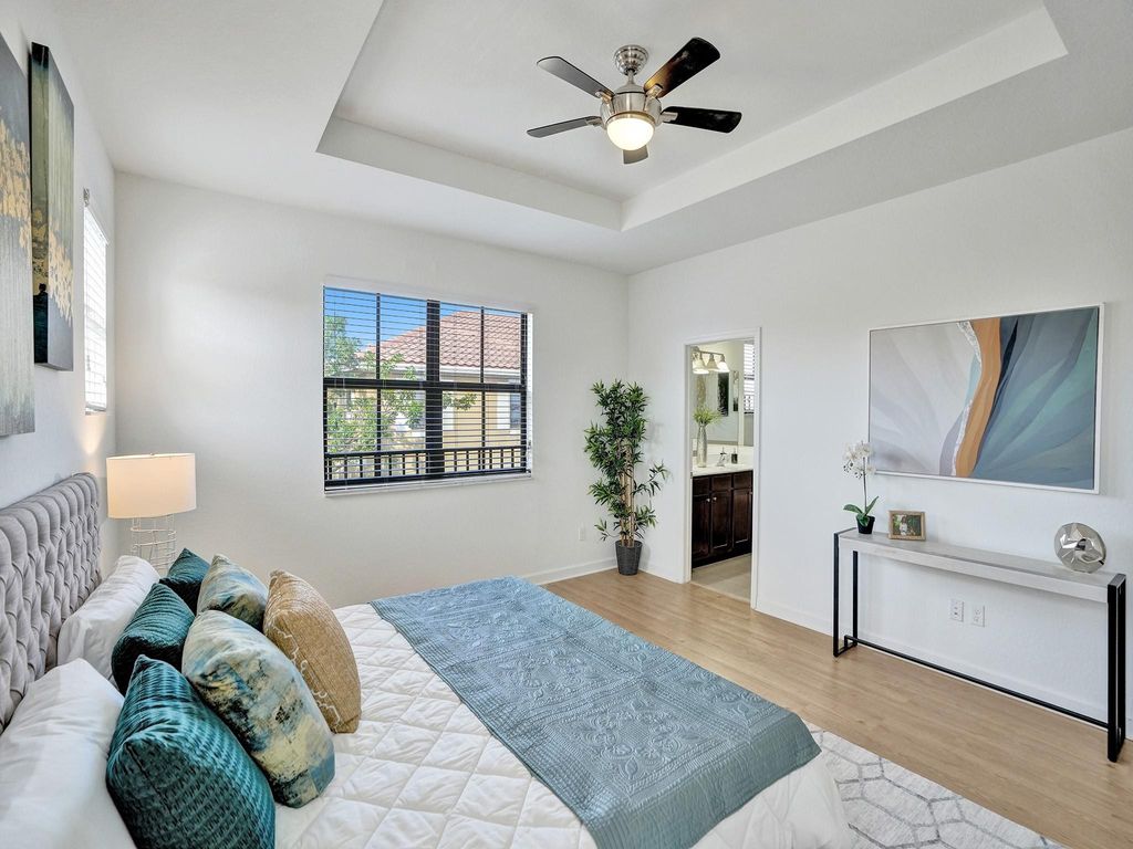 Image 41 of property listing at 9637 WATERCREST ISLE, Parkland, FL 33076