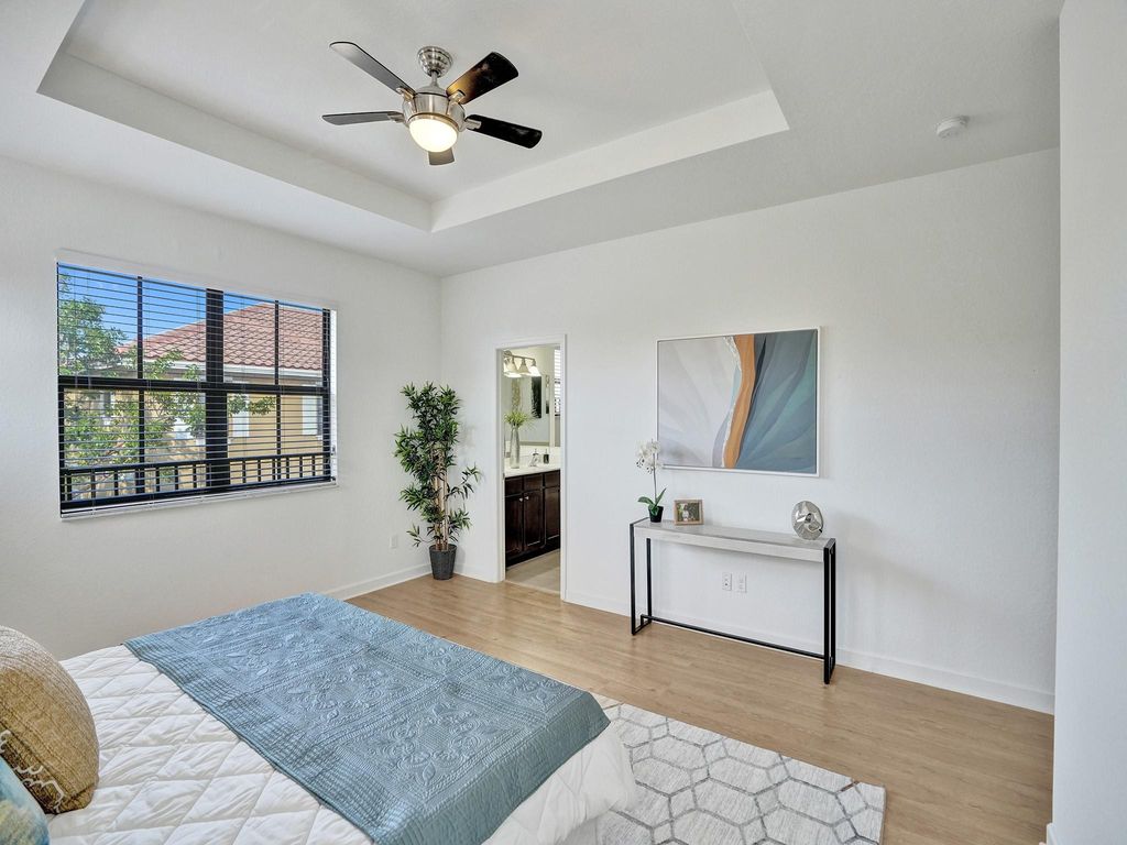 Image 42 of property listing at 9637 WATERCREST ISLE, Parkland, FL 33076