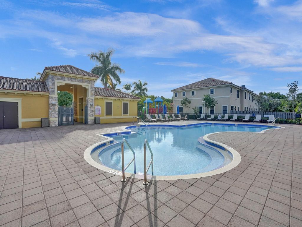 Image 58 of property listing at 9637 WATERCREST ISLE, Parkland, FL 33076