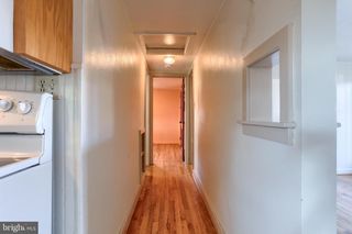 216 W UNION ALY, Cleona, PA 17042