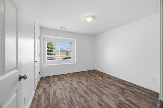 2201 SW Juniper Avenue, Bentonville, AR 72713