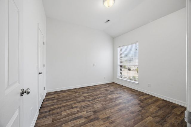 2201 SW Juniper Avenue, Bentonville, AR 72713