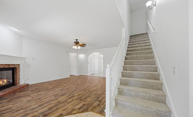 2201 SW Juniper Avenue, Bentonville, AR 72713