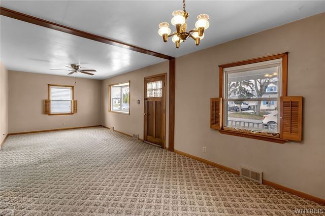 275 Mapleview Drive, Tonawanda, NY 14150