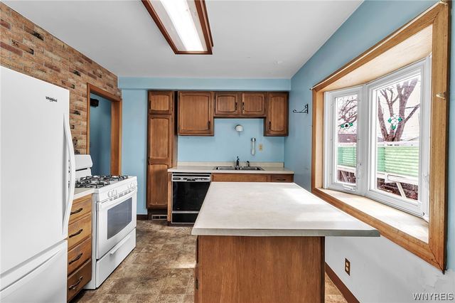 275 Mapleview Drive, Tonawanda, NY 14150