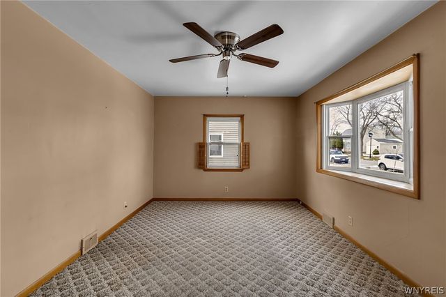 275 Mapleview Drive, Tonawanda, NY 14150