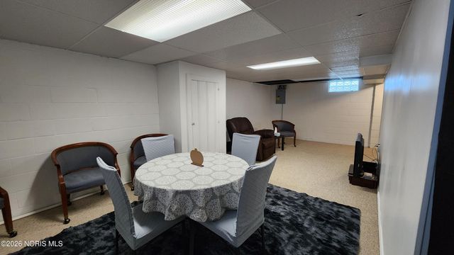 4037 Commonwealth Avenue, Toledo, OH 43612