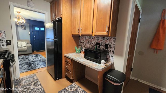 4037 Commonwealth Avenue, Toledo, OH 43612