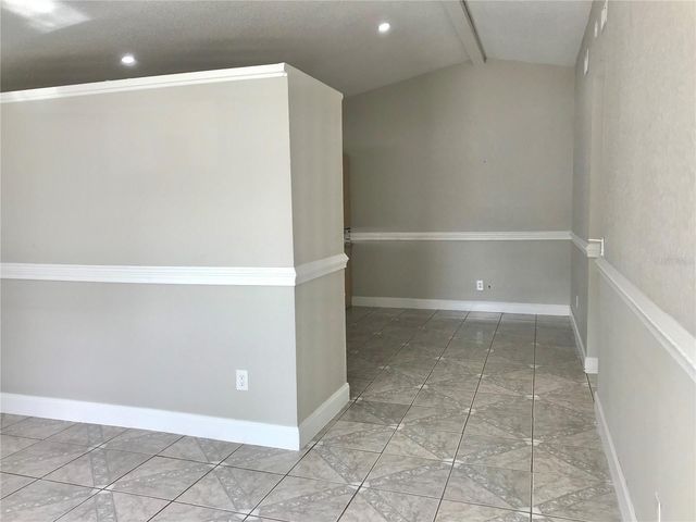 11059 SPRINGRIDGE DRIVE, Tampa, FL 33624