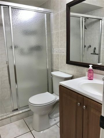 11059 SPRINGRIDGE DRIVE, Tampa, FL 33624