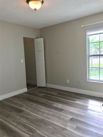 11059 SPRINGRIDGE DRIVE, Tampa, FL 33624