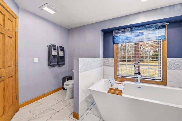 4175 Twilight COURT, Oshkosh, WI 54904