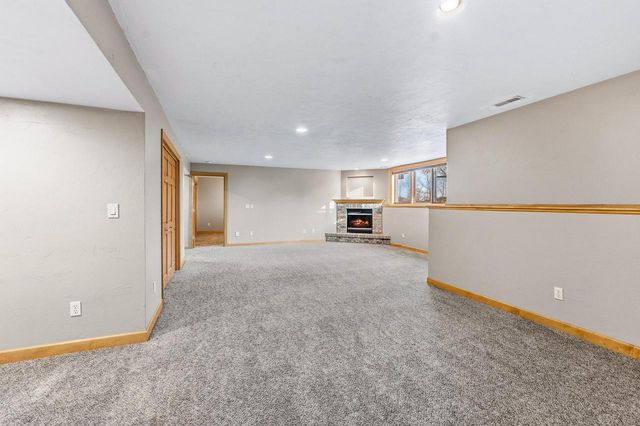 4175 Twilight COURT, Oshkosh, WI 54904