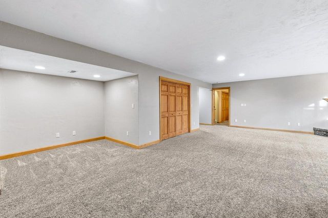 4175 Twilight COURT, Oshkosh, WI 54904