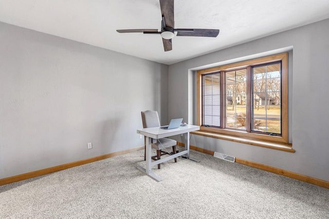 4175 Twilight COURT, Oshkosh, WI 54904