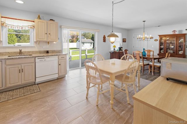 72 Josica Drive, Aquebogue, NY 11901