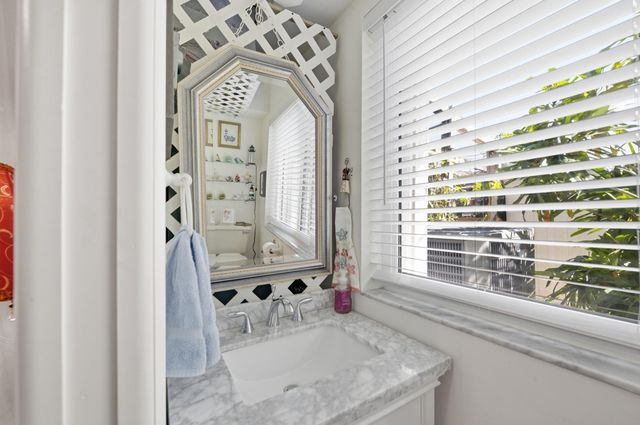 2680 NE 16th Street, Pompano Beach, FL 33062