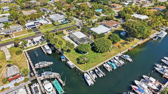 2680 NE 16th Street, Pompano Beach, FL 33062