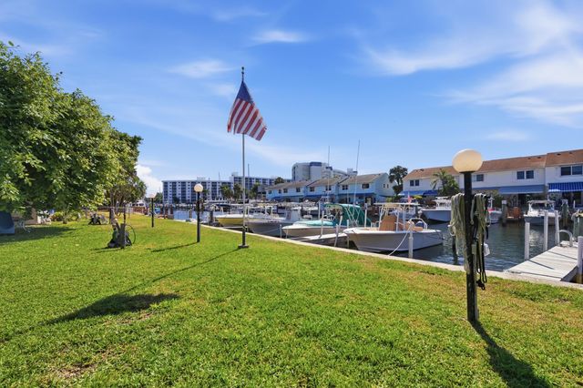 2680 NE 16th Street, Pompano Beach, FL 33062