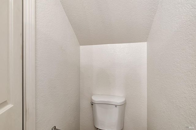 1239 Eardley Ave, Santa Rosa, CA 95401