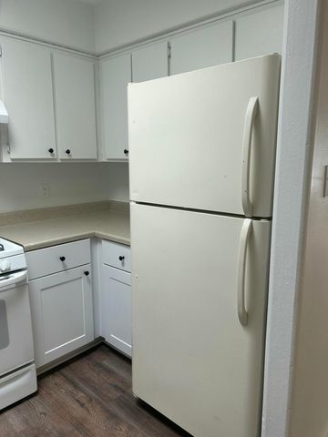 1100 &1102 10th Street SW, Albuquerque, NM 87102