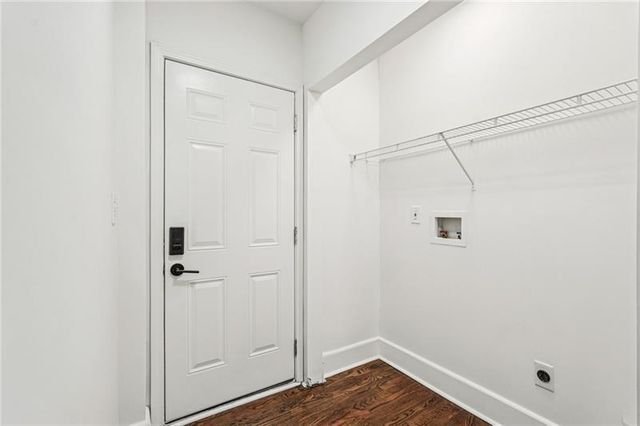 829 Rose SW Circle, Atlanta, GA 30310