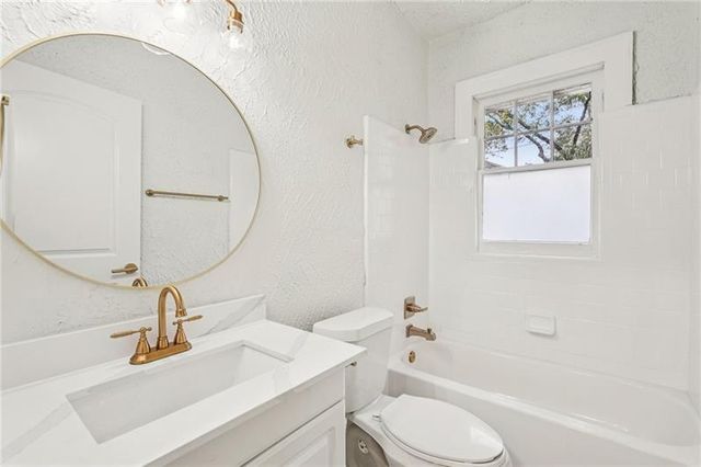 829 Rose SW Circle, Atlanta, GA 30310