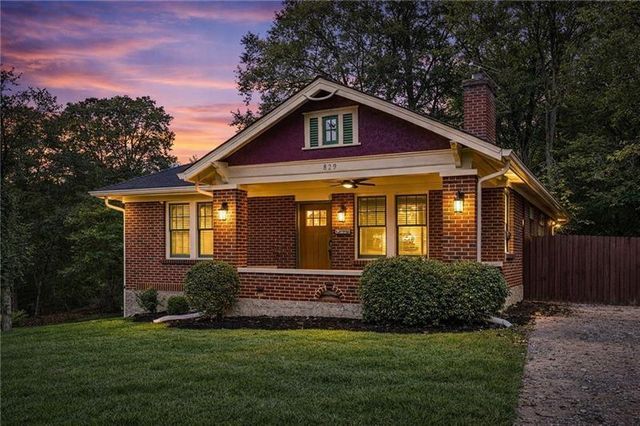 829 Rose SW Circle, Atlanta, GA 30310