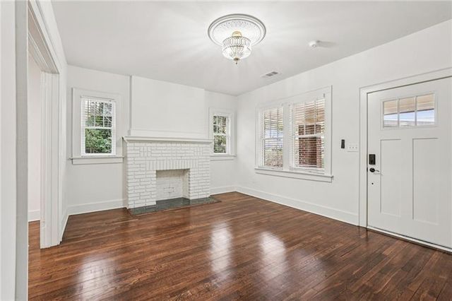 829 Rose SW Circle, Atlanta, GA 30310