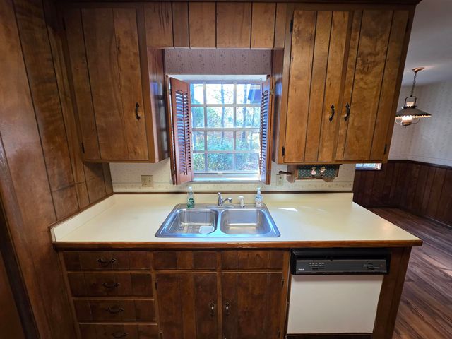 3429 Lakeshore Drive, Tallahassee, FL 32312