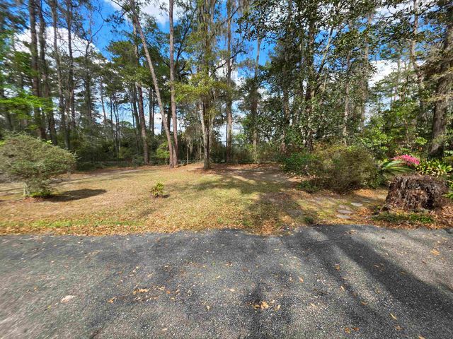3429 Lakeshore Drive, Tallahassee, FL 32312