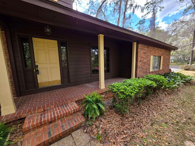 3429 Lakeshore Drive, Tallahassee, FL 32312