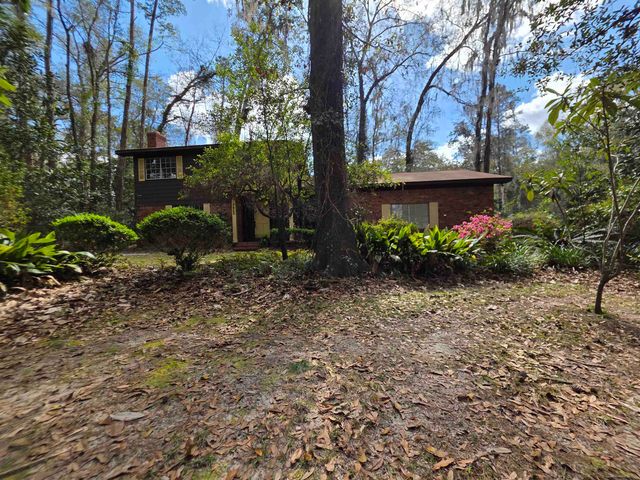 3429 Lakeshore Drive, Tallahassee, FL 32312