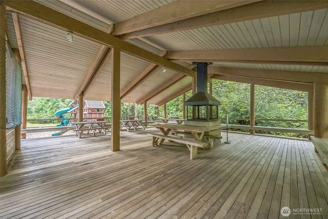 658 E Pitcairn Place, Shelton, WA 98584