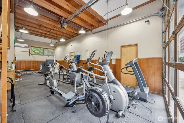 658 E Pitcairn Place, Shelton, WA 98584