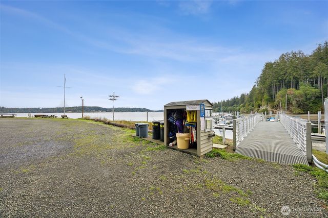 658 E Pitcairn Place, Shelton, WA 98584