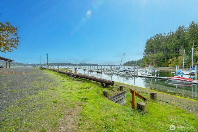 658 E Pitcairn Place, Shelton, WA 98584