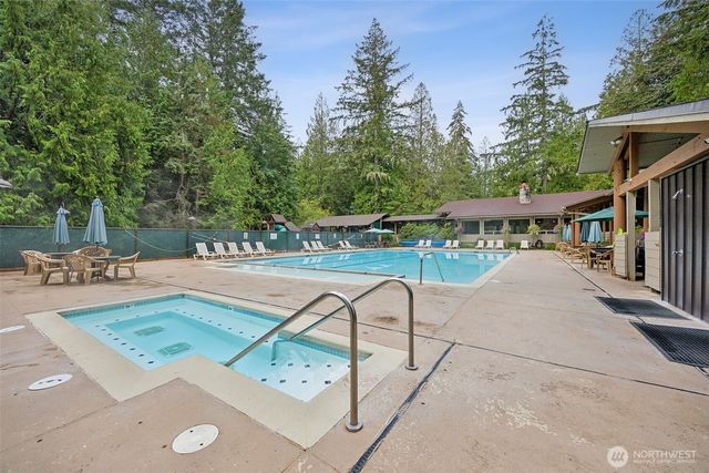 658 E Pitcairn Place, Shelton, WA 98584