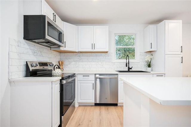 419 Mount Zion SW Road, Hapeville, GA 30354