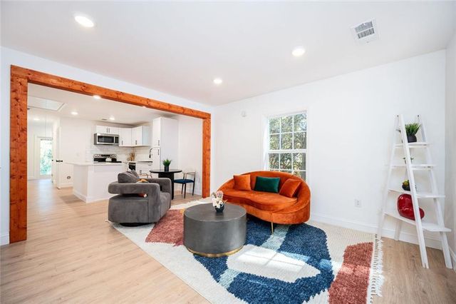 419 Mount Zion SW Road, Hapeville, GA 30354