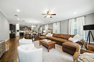 920 W 20th Street B, Houston, TX 77008