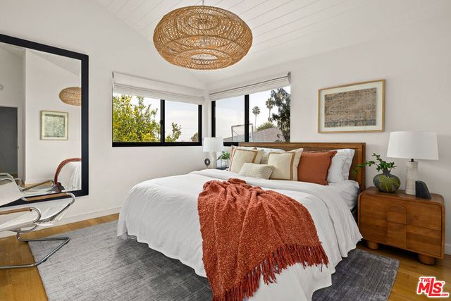 5808 Vicstone Court, Culver City, CA 90232