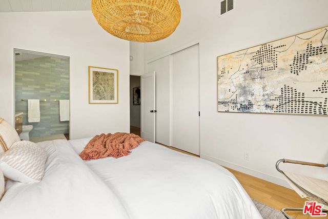 5808 Vicstone Court, Culver City, CA 90232