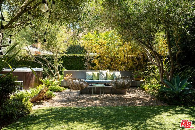 5808 Vicstone Court, Culver City, CA 90232