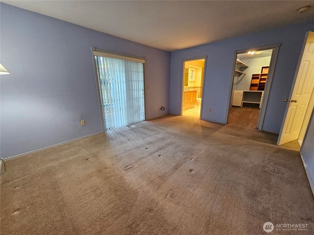 1121 E Old Ranch Rd, Allyn, WA 98524