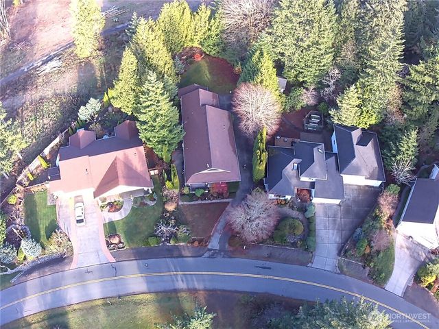 1121 E Old Ranch Rd, Allyn, WA 98524